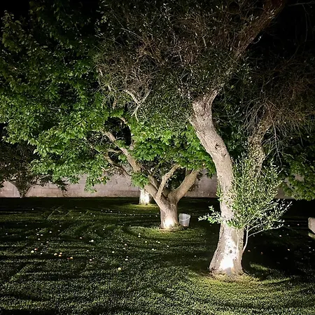 Maddalena - Big Garden Parking & Pool * אוג'אנו לה קייזה